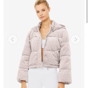 ALO -  The Velvet Puffer XS